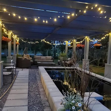 The Walnut Grove Bnb Harrow Extérieur photo