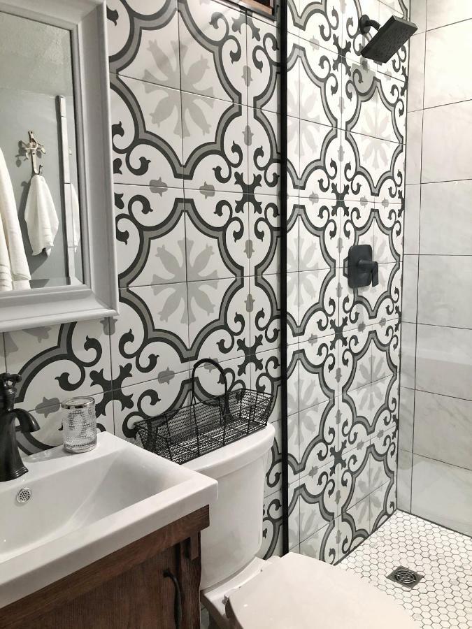 The Walnut Grove Bnb Harrow Extérieur photo